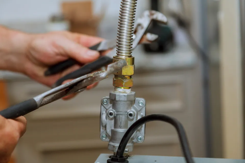 Kitchen gas line and worktop